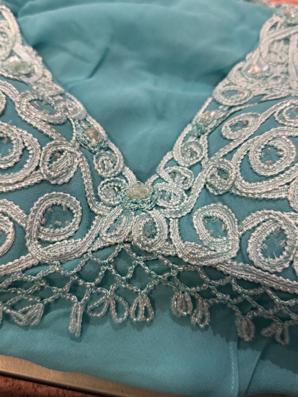 Sue Wong 100% Silk Y2K Turquoise Teal Crochet Flowy Top Fairy Art Deco Halter 1 - Picture 14 of 15
